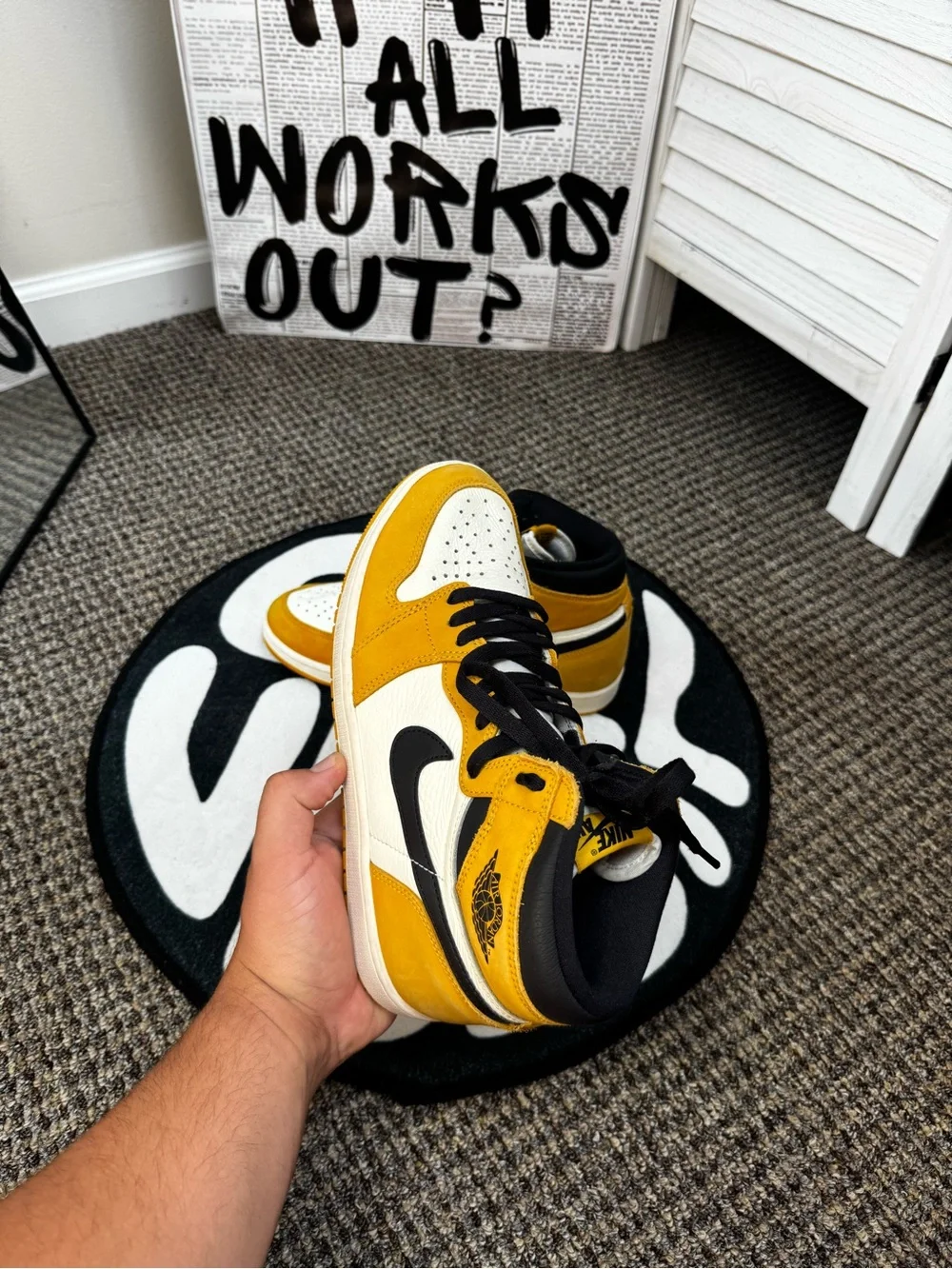 Nike Air Jordan 1 Mid SE Craft Vivid Sulfur Black White Men’s Size 8.5